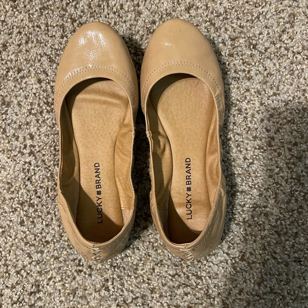 Lucky brand flats